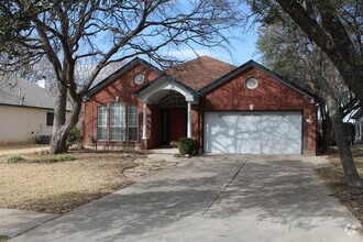 Building Photo - 118 Pecan Vista Ln