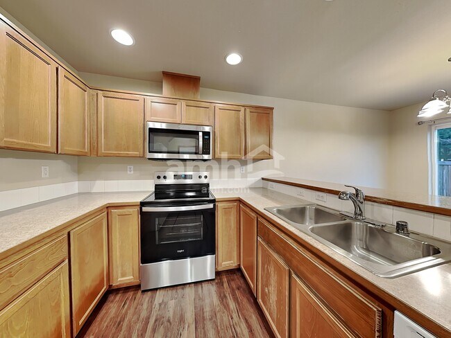 Foto del edificio - 5221 166th Street Ct E