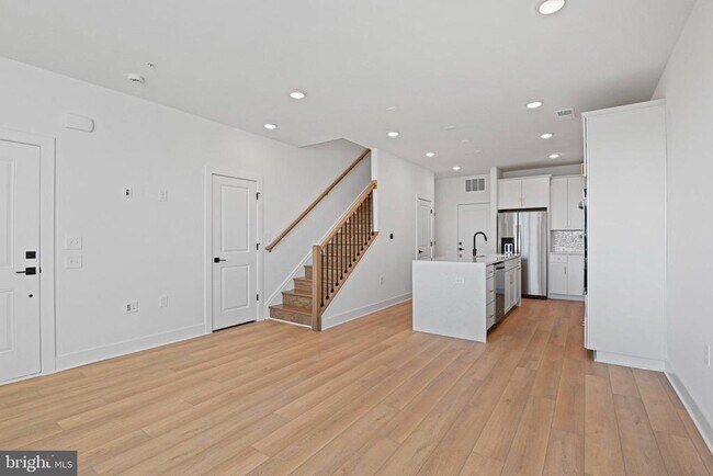 Foto del edificio - 19874 Yellow Daisy Ter