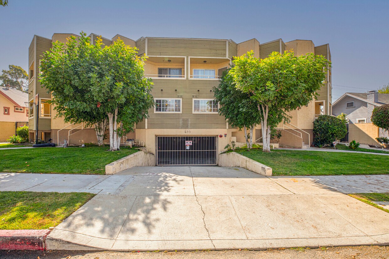 Foto principal - 530 Pioneer Dr