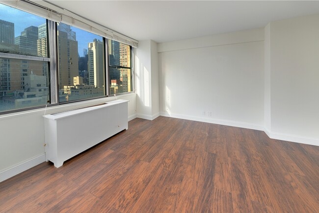 Building Photo - 1 Bedroom Rental at The Delegate