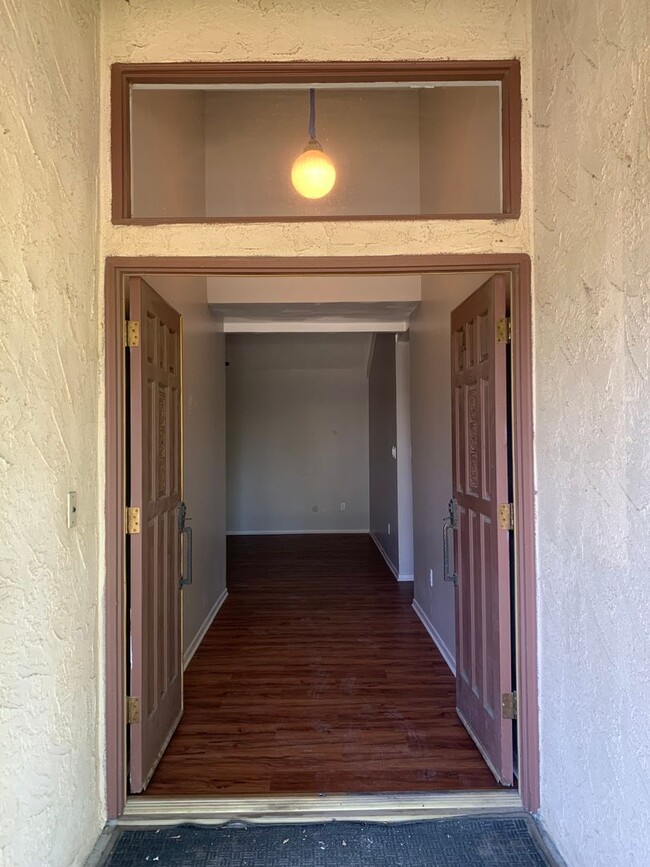 Building Photo - 7513 Quailwood Dr