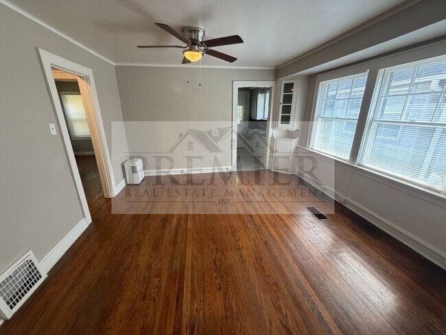 Foto del edificio - 5607 Virginia Ave
