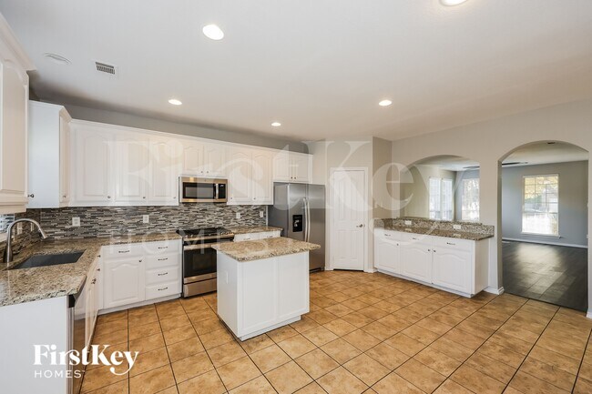 Building Photo - 7060 Chapelridge Dr
