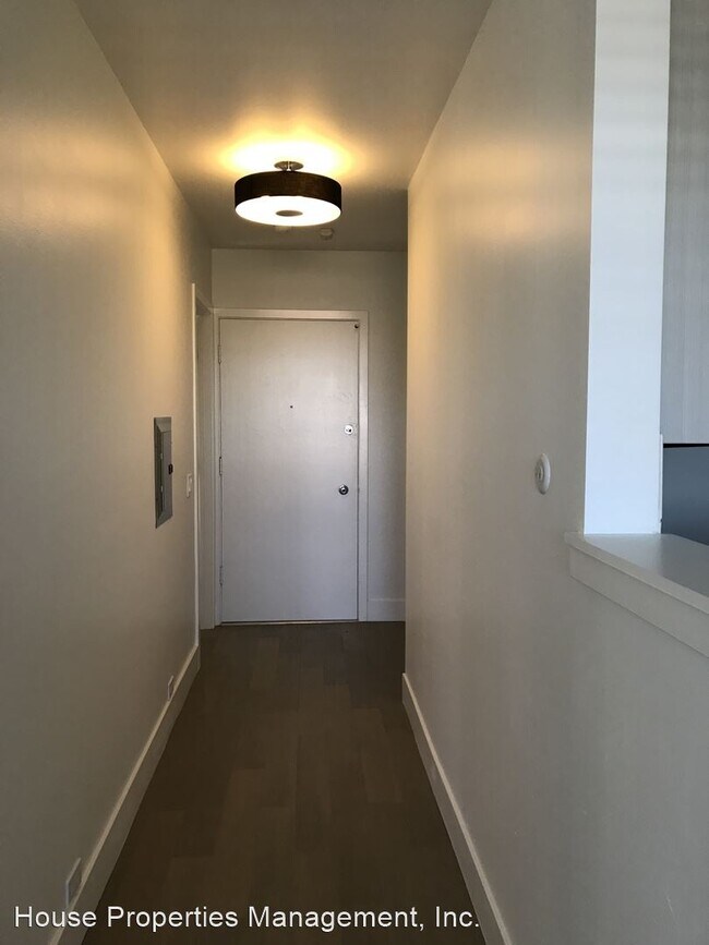 Building Photo - 77 Bulkley Ave