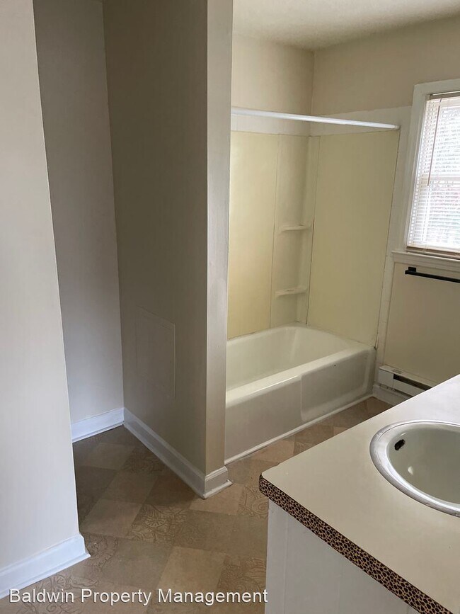 Foto del edificio - 1 br, 1 bath House - 3910 HARWOOD STREET