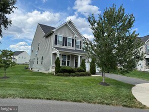 Building Photo - 41860 Wind Dancer Ct
