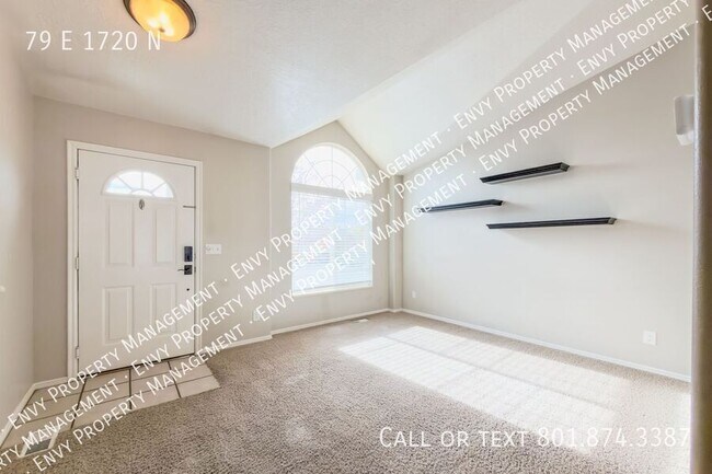 Foto del edificio - 79 1720 N