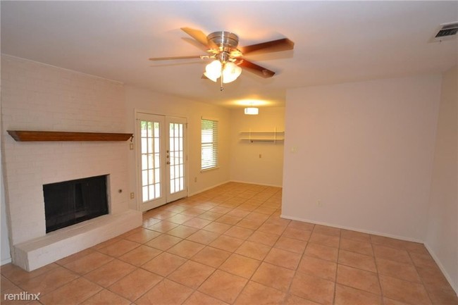 Building Photo - 3 br, 2 bath House - 12109 Mill Holw