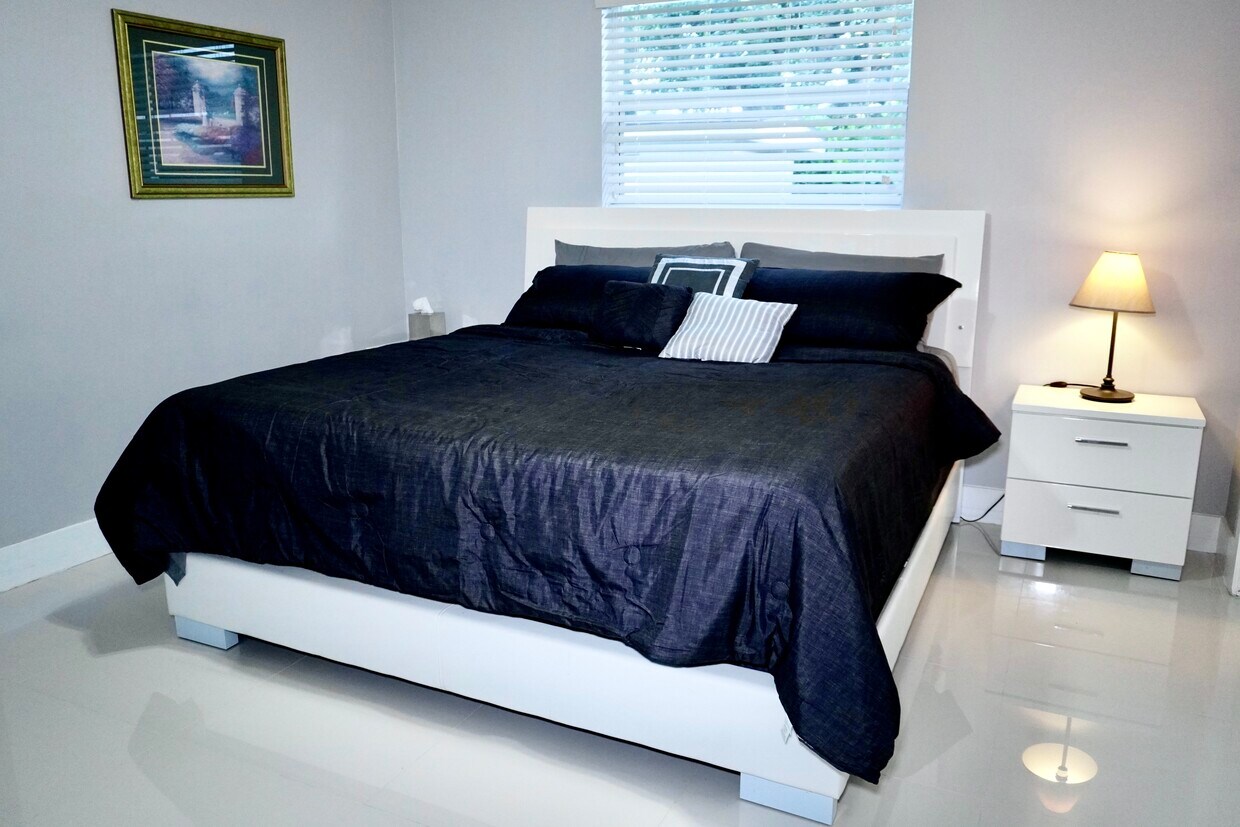 Foto principal - 525 SW 67th Ave