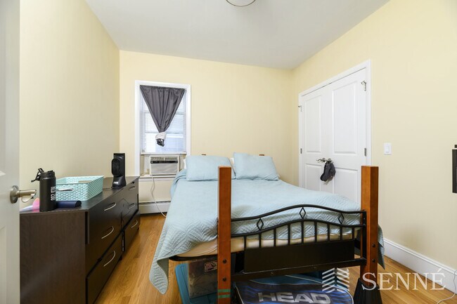 Foto del edificio - 395 Washington St