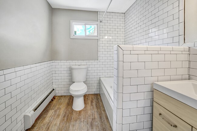 Building Photo - 133 Fiske St