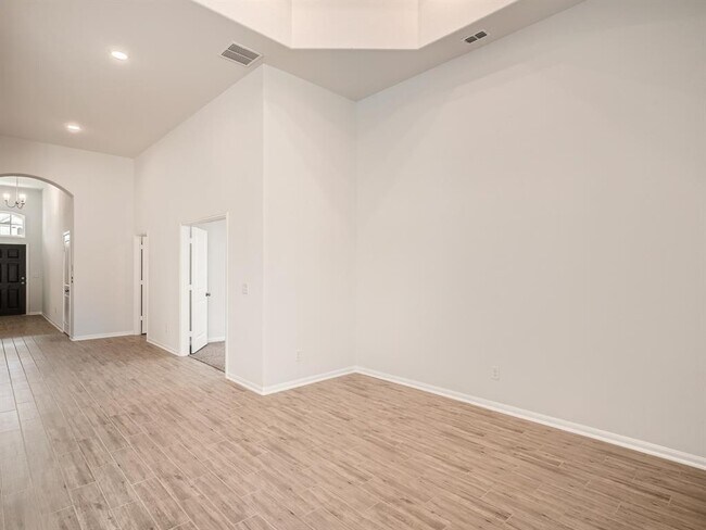 Building Photo - 287 Durian Loop