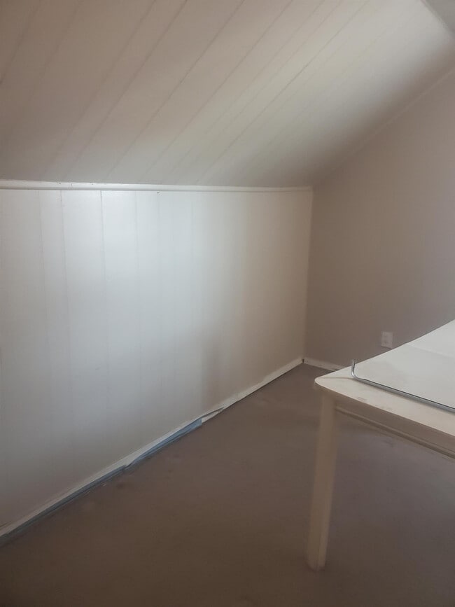 Building Photo - 12311 Laing St