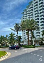 Building Photo - 2899 Collins Ave