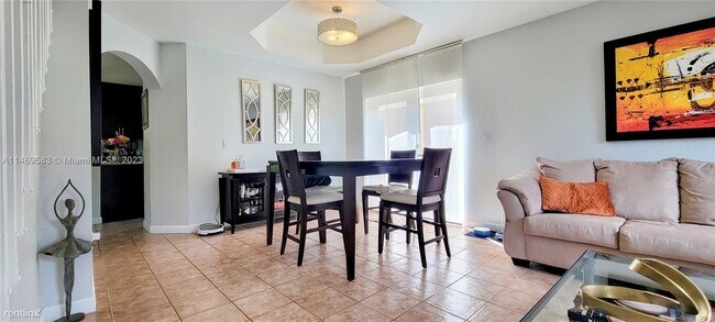 Building Photo - 4 br, 2.5 bath House - 8760 SW 213th Ln