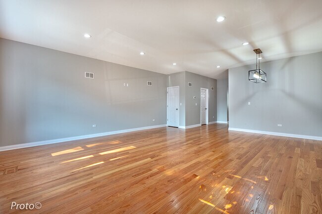 Foto del edificio - 1036 N Monticello Ave
