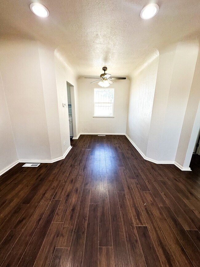 Foto del edificio - 532 Perry St