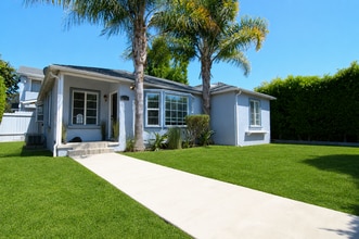 Building Photo - 6730 Balboa Blvd