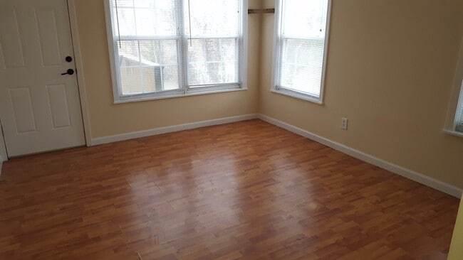 Foto del edificio - 113 Benton St