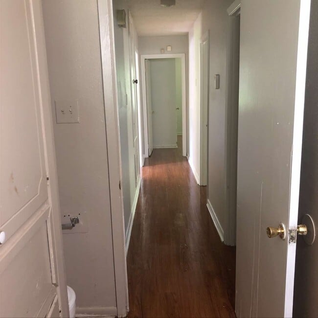 Foto del edificio - 4004 Lee Ct