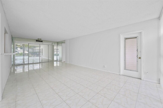 Building Photo - 501 Three Islands Boulevard