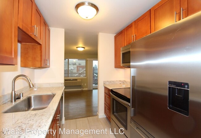 Building Photo - 4431 Evanston Ave N