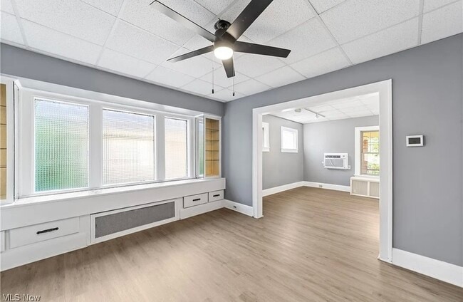 Foto del edificio - 14724 Clifton Blvd