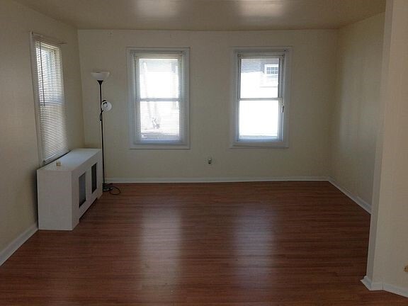 Building Photo - 209 Magnolia Ter