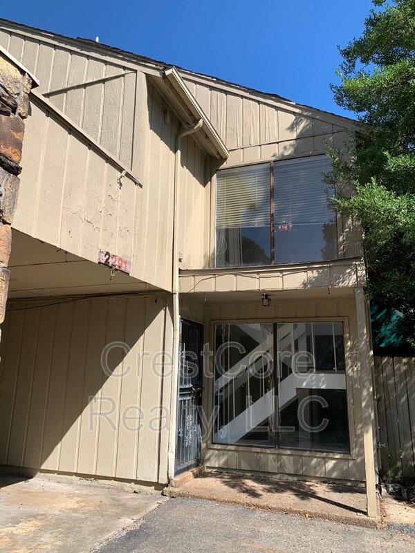 Building Photo - 2291 Foxmoor Ln