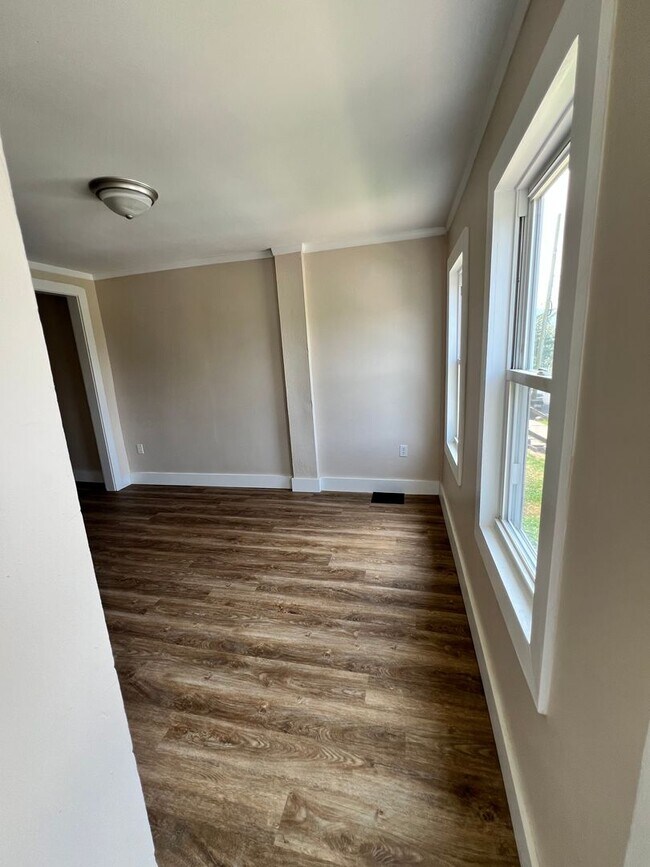 Foto del edificio - Newly Remodeled 3BR/1BA - 1st Floor | Sect...