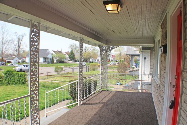 Building Photo - Rivers Edge Home: New Year, New Home: 50% ...