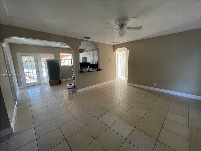 Foto del edificio - 1810 SW 64th Terrace