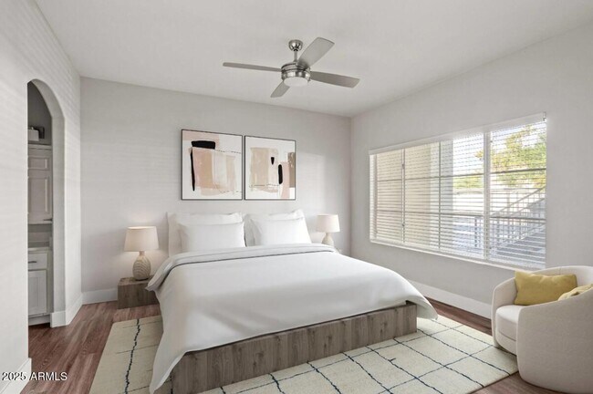 Building Photo - 1250 W Grove Pkwy