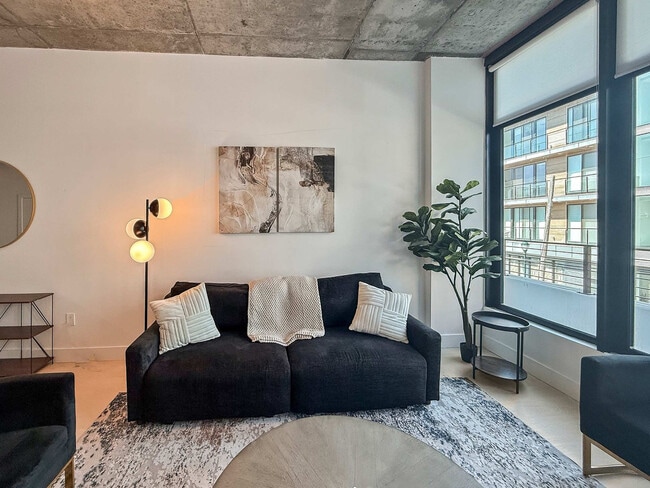 Building Photo - 1247 N 2nd St