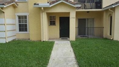 Building Photo - 1506 Belmont Ln