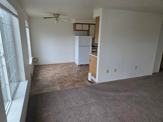 Building Photo - 1145 D St