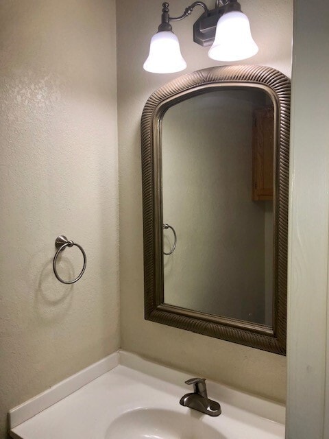 Building Photo - 2 BEDROOM @ UNT