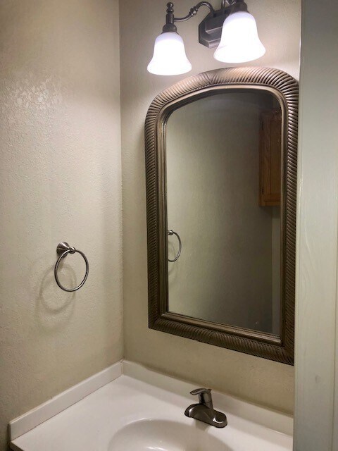 Photo - 2 BEDROOM @ UNT House