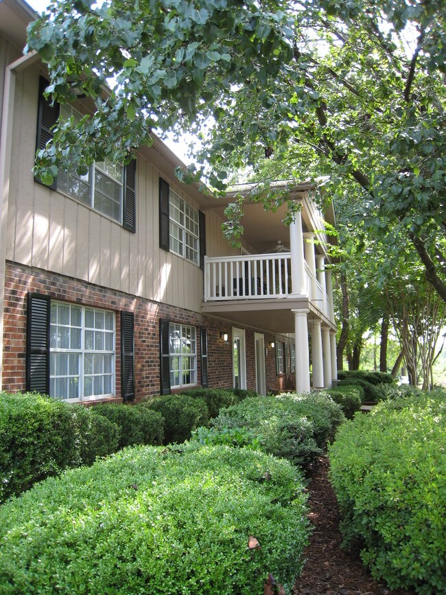 Building Photo - Hunting Ridge Apartments