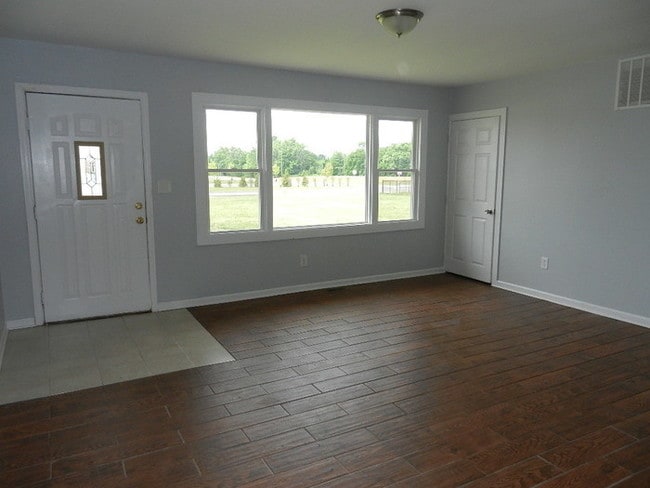 Building Photo - Cute Ranch Apartment on Frank Rd
