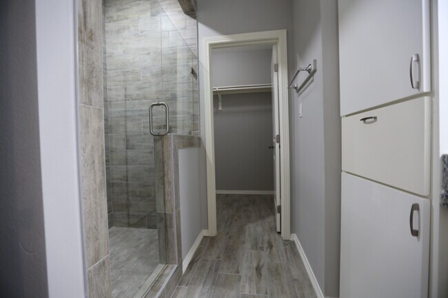 Foto del edificio - 1502 W Heritage Dr