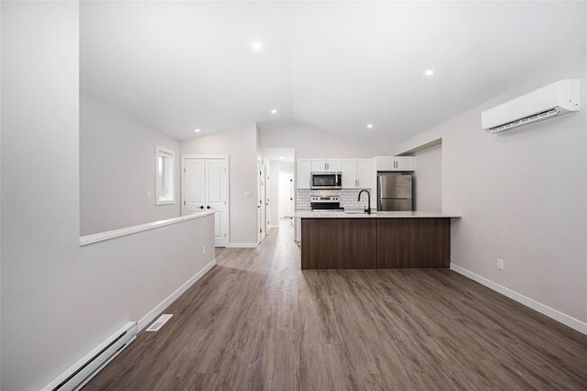 Building Photo - 771 Scotland Ave