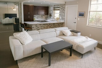 Building Photo - 2400 NE 10th St