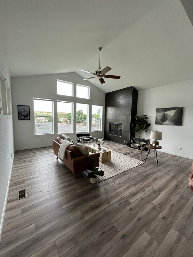 Foto del edificio - 17147 W 11th Ave