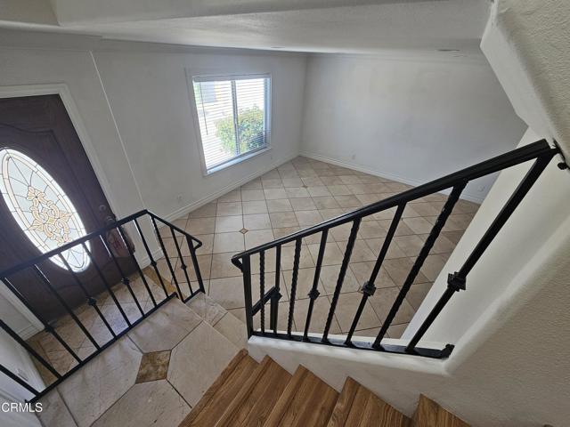 Foto del edificio - 6949 Elmo St