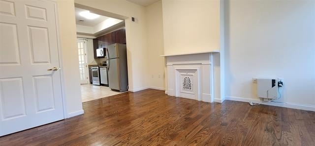 Building Photo - 219 Academy St