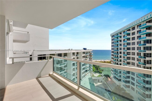 Building Photo - 5151 Collins Ave