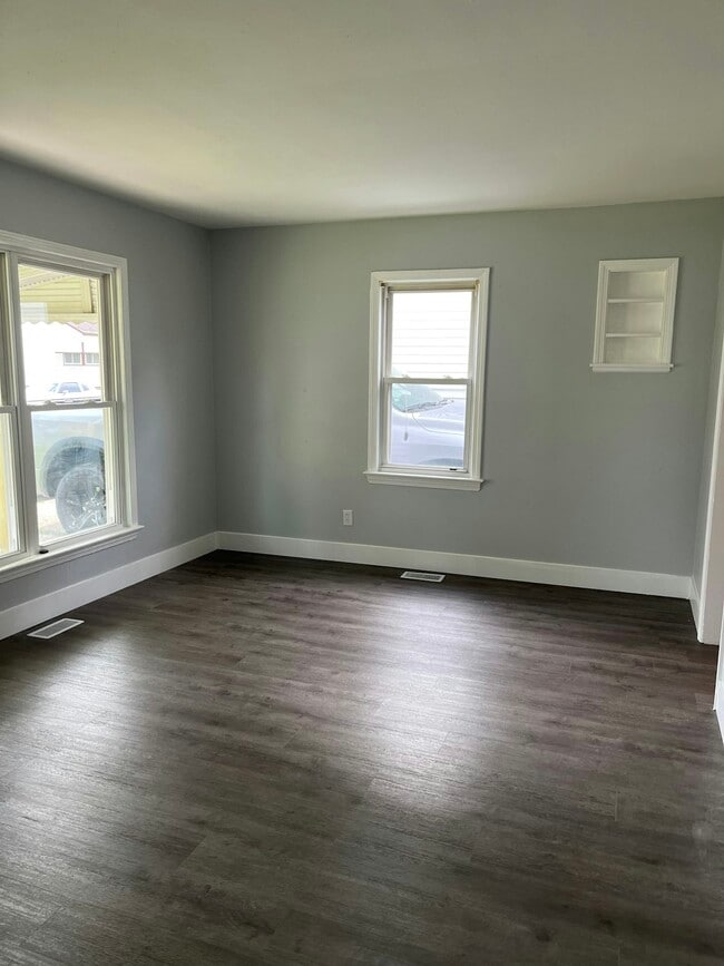 Foto del edificio - 12612 Firsby Ave