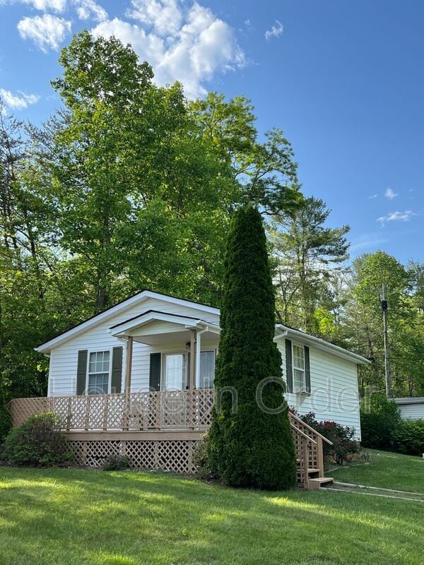 Building Photo - 4 Katra Ln